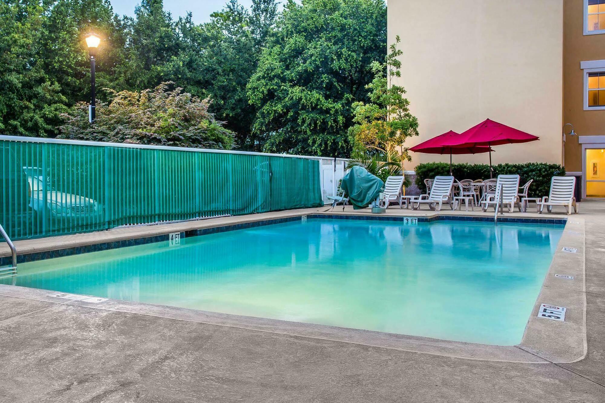 Comfort Suites At Isle Of Palms Connector Mount Pleasant Exterior foto